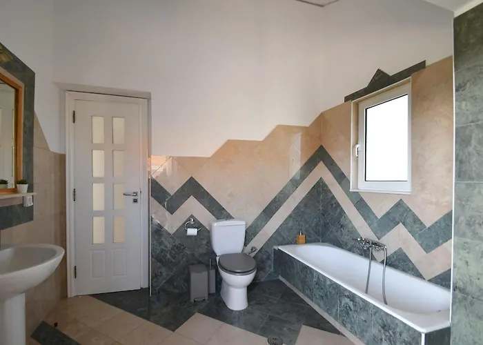 Piccolo Paradiso Gennadi